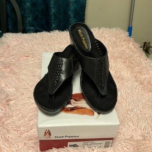 Ladies black, leather Hush Puppy, sandals. New, never worn condition. Very cute.